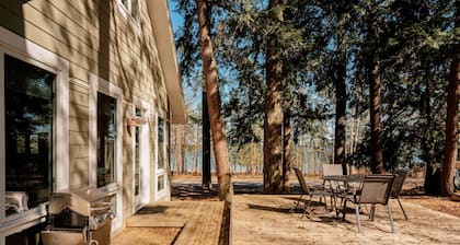 Old Mission Retreat | Bay Views + Beach