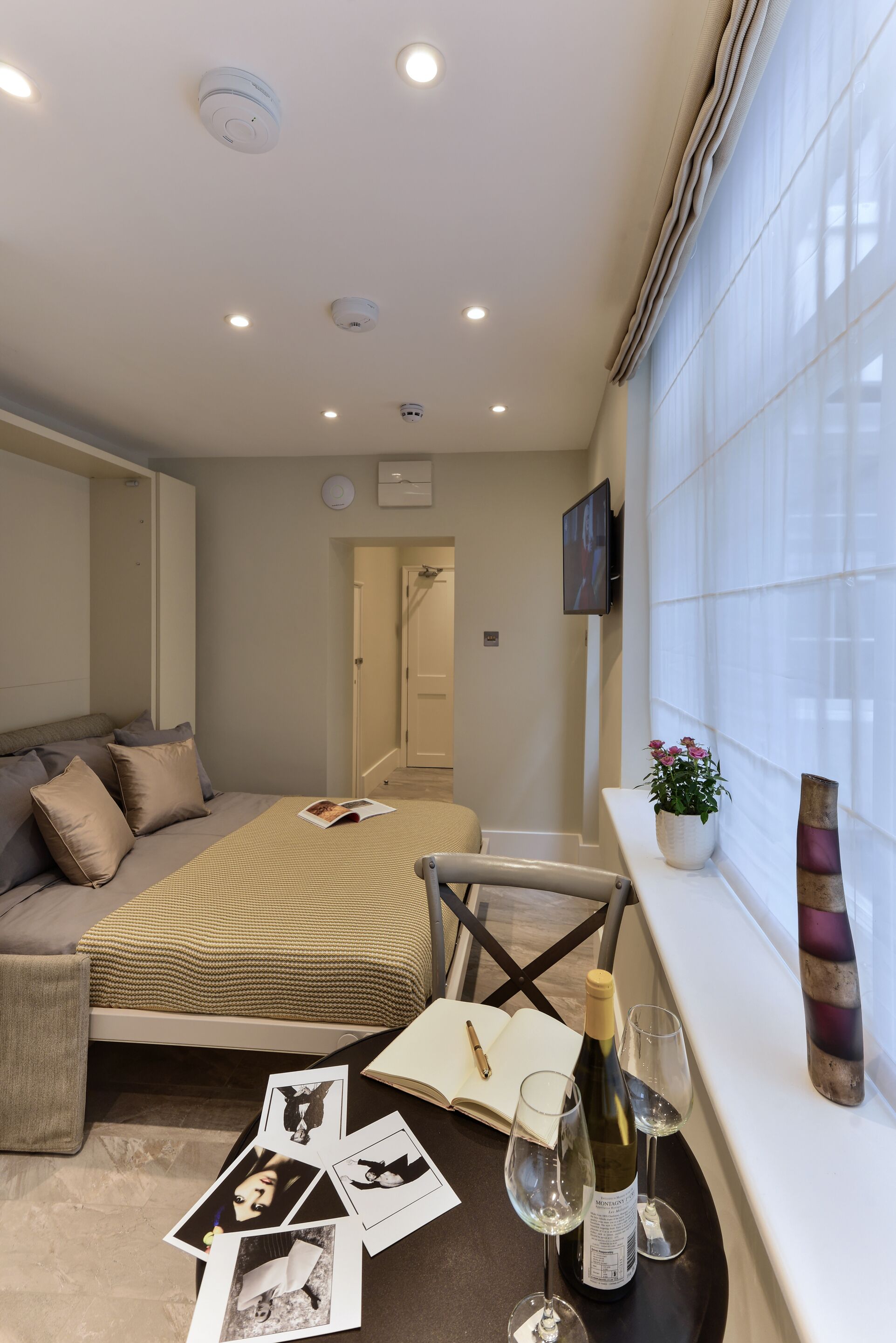 1 dormitorio, tabla de planchar con plancha, cuna de viaje y wifi gratis