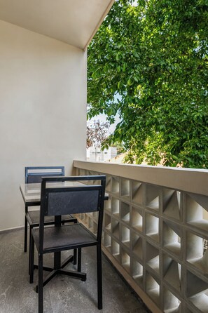 Familienapartment, Balkon | Speisen im Freien