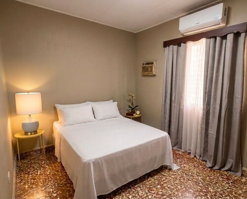 Casa Efra | Entire Home in Tela | A/C | 3BR | Sleeps 8 | Near Beach