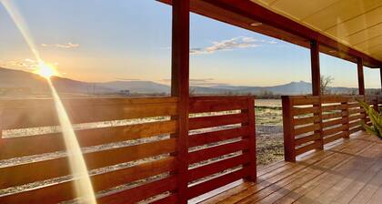 -:- Sunset Suite -:- Starlink + Porch Views + Pets Welcome