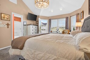 WiFi, bed sheets - The Ideal Spot (Holden Beach)