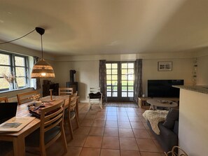 Dining - "Thorvor" - 900m from the sea by Interhome (Asnæs)