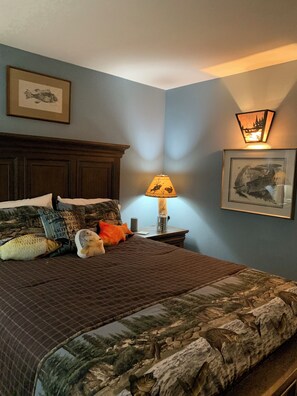 WiFi, bed sheets - Soothing 4-bedroom condo in enchanting Mammoth Lakes (Mammoth Lakes)