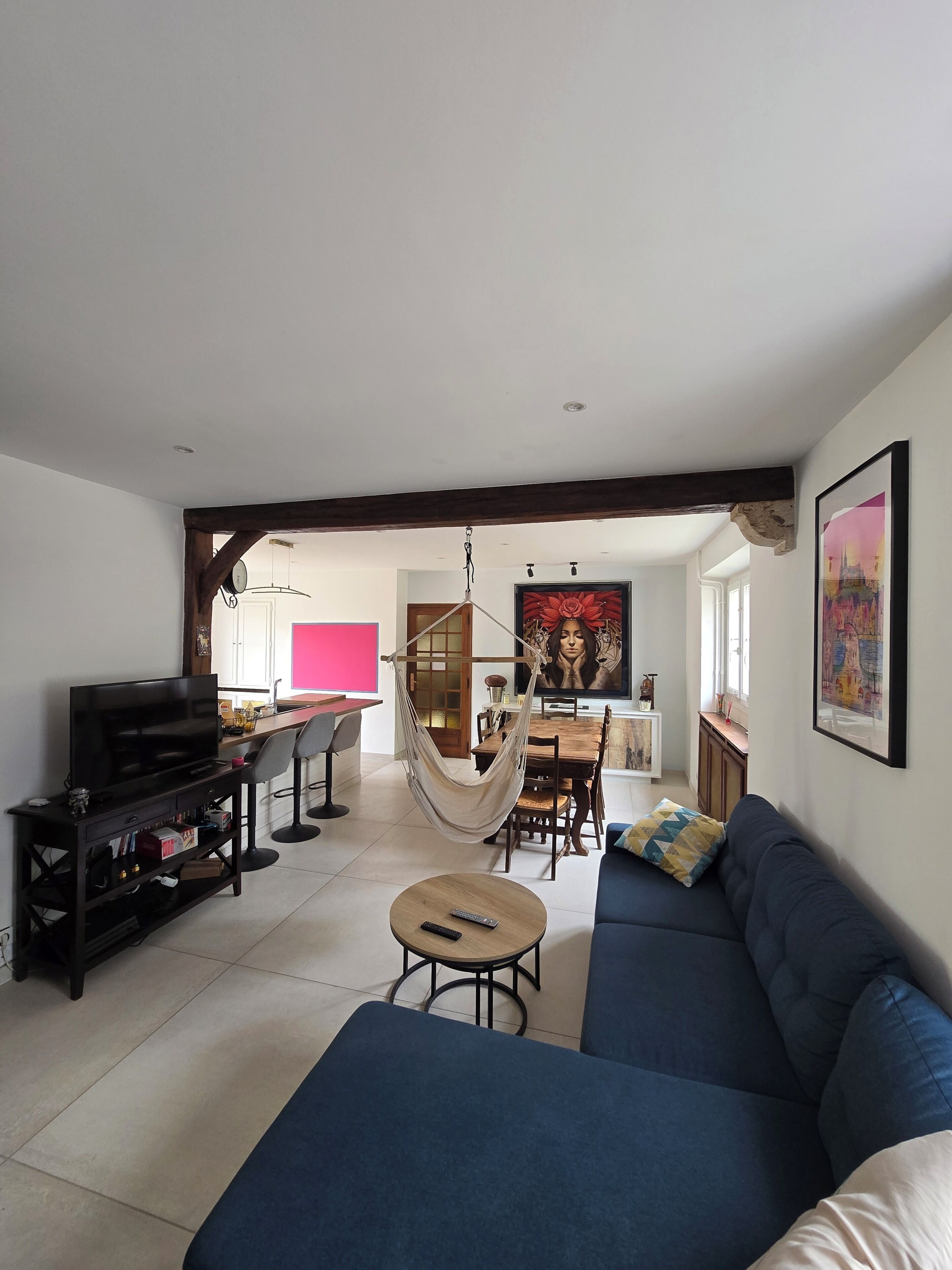 TV, fireplace, video games, DVD player