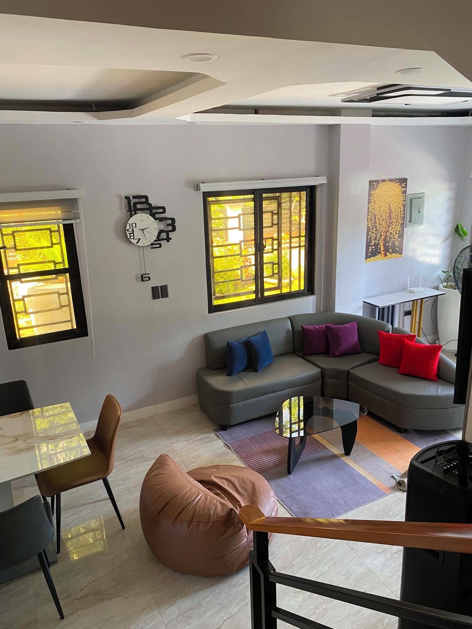 3-bedroom Vacation Home In Puerto Princesa City, Palawan. Access To Private Pool - Puerto Princesa
