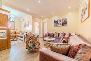 Living area - Luxury 2BR apartment Marrakech (Marrakesh)