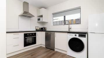Deluxe-Apartment, 3 Schlafzimmer, Nichtraucher | Eigene Küche | Mikrowelle, Ofen, Herdplatte, Geschirrspüler