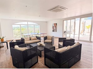 Interior - Luxury 3BR Pool, SPA & Golf Resort Near Canal 304 (Cocoli)