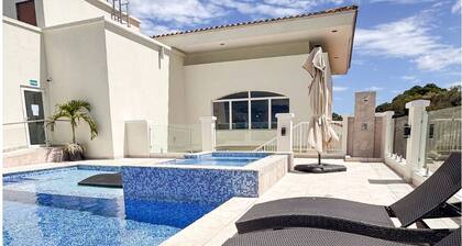Luxury 3BD Apartment at Golf Breathtaking View 404