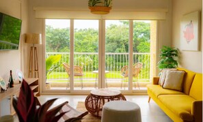 Living area - Luxury 3BD Apartment at Golf Breathtaking View 404 (Cocoli)
