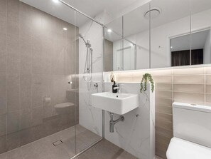 Bathroom - City Edge Skyline Views – 2BR Parking South Brisbane (Brisbane)