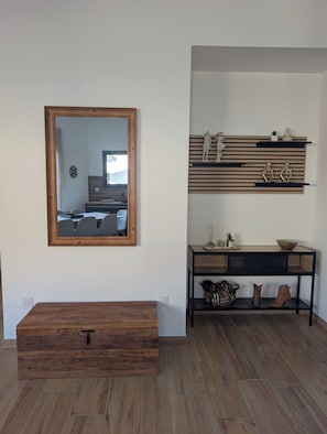Interior - Jardin de Sévigné: Pool & Brunch - Grignan (Grignan)