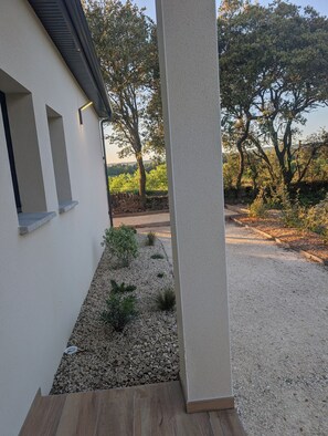Exterior detail - Jardin de Sévigné: Pool & Brunch - Grignan (Grignan)