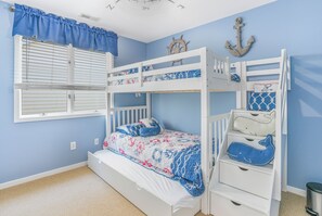3 habitaciones, escritorio, wifi gratis y ropa de cama 