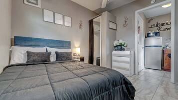 1 chambre, fer et planche à repasser, accès au Wi-Fi (inclus)