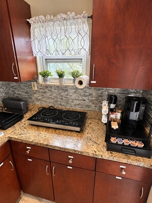 Unclassified image, 5 of 17, button - Private Studio w/private Entry Near UCF & Airport (Orlando)