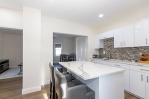 Private kitchen - AP- Apartment with Kitchenette (NJ)