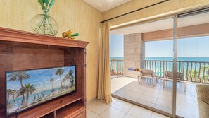 TV, DVD player, stereo - Sonoran Sun SW-414 Ocean Front Wraparound Terrace Condo (Puerto Peñasco)