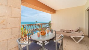 Property grounds - Sonoran Sun SW-414 Ocean Front Wraparound Terrace Condo (Puerto Peñasco)
