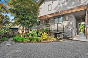 Exterior - 6 Bedroom, 6 Bathroom Maui Oasis at Villas by the Cove! (Kihei)
