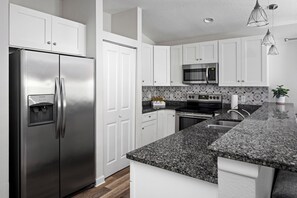 Fridge, microwave, oven, stovetop - 3BR Family Retreat • Beach & Old City • Sleeps 8 (St. Augustine)