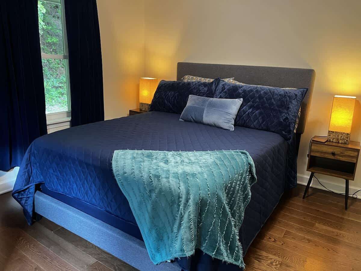 2 bedrooms, WiFi, bed sheets