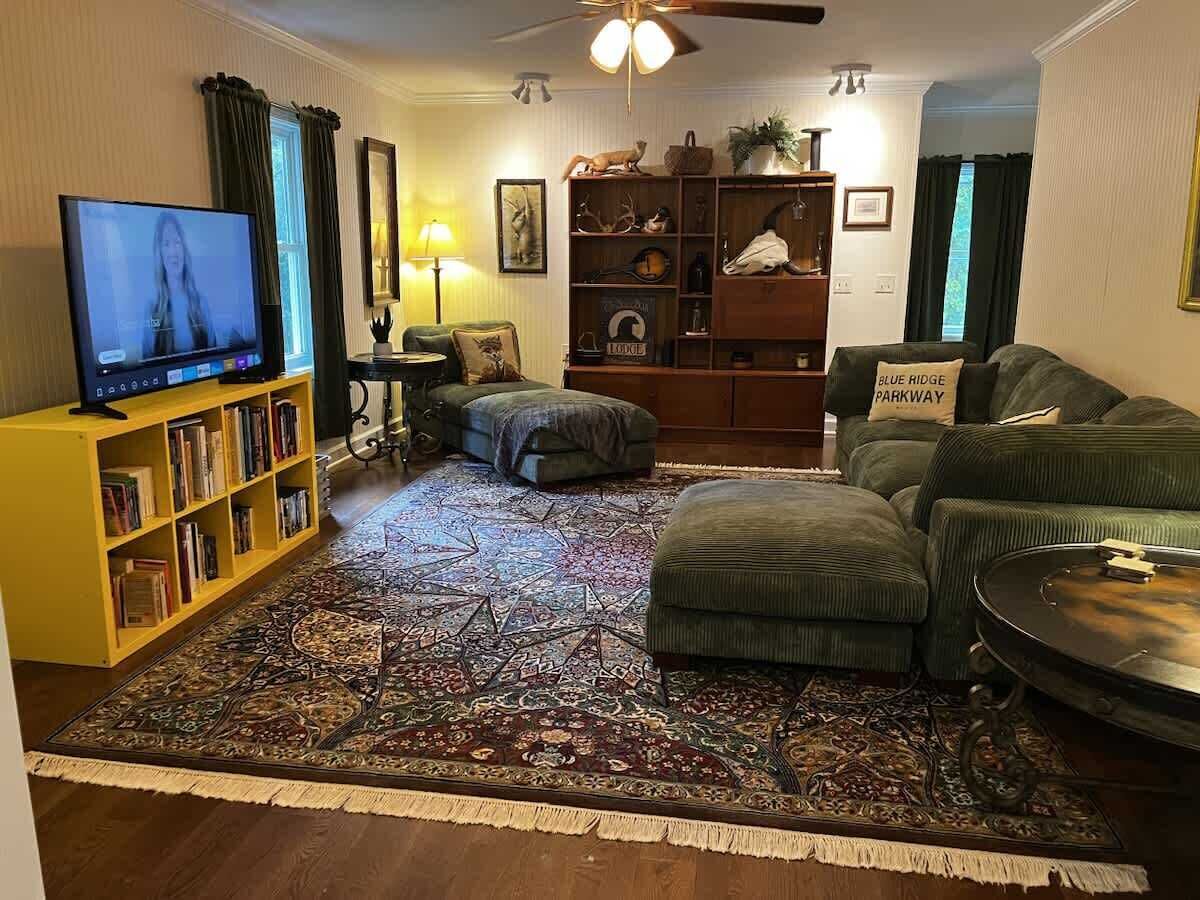 TV, DVD player