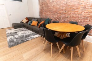Interior - Luxury Renovated 3 BD Escape (New York)