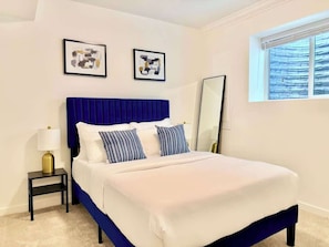Iron/ironing board, WiFi, bed sheets