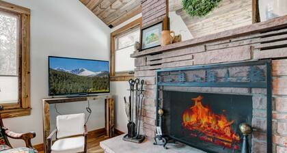 Crooked Pine Cottage- Close To RMNP Entrance
