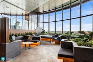 Interior - Sky Tower Luxe Retreat Pool & Gym (Brisbane City)