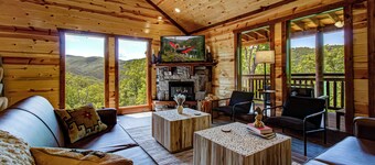 Smoky Dreamin views with Indoor Pool