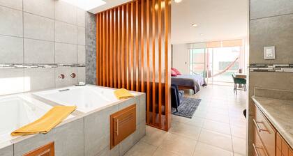 Modern House w/Private Pool near Cholula Pyramid