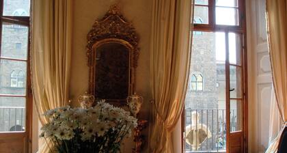 3-bedroom flat in the heart of Florence with air conditioning