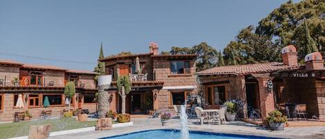 15 piscinas al aire libre