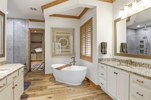 Shower, hair dryer, towels, shampoo