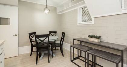 Spacious Chapel Hill Retreat Near UNC | Hot Tub, Fire Pit, Sleeps 12.