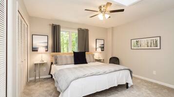 5 bedrooms, iron/ironing board, free WiFi, bed sheets