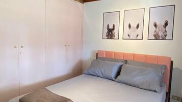 6 chambres, fer et planche à repasser, Wi-Fi gratuit, draps fournis