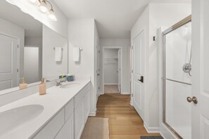 Shower, eco-friendly toiletries, hair dryer, towels - Spacious 4BR Retreat w/ Hot Tub, Mini Golf, Game Room & Movie Screen (Moore)