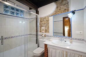 Hair dryer, towels - House in Poo Llanes with garden near the beach - Conce (Poo De Llanes)