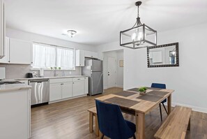 Dining - Mins to Downtown, Park, & Zoo! Crafty on Hoyt (Chattanooga)