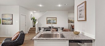 Spacious 3BR Retreat w Backyard & Dining Lounge