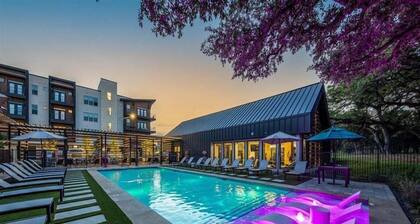 Spacious 1BR w/ Patio, Pool & Gym Access