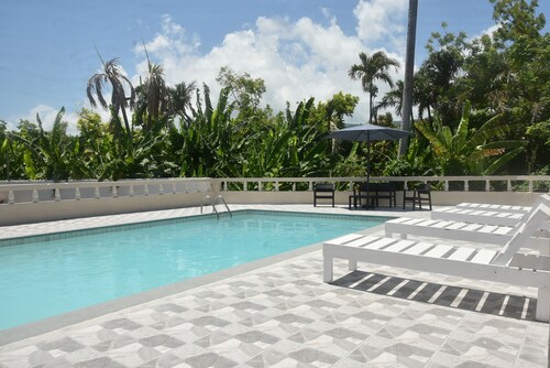 Tamarind Tree Hotel