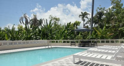 Tamarind Tree Hotel