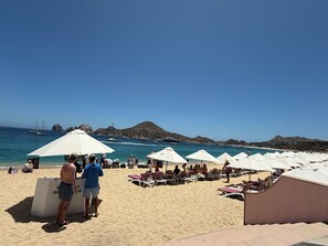 Beach - Cabo San Lucas Pueblo Bonito Rose Resort Junior Suite overlooking pool (Cabo San Lucas)