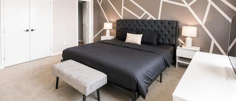 Desk, iron/ironing board, WiFi, bed sheets