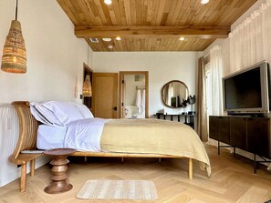 3 chambres, fer et planche à repasser, Wi-Fi, draps fournis